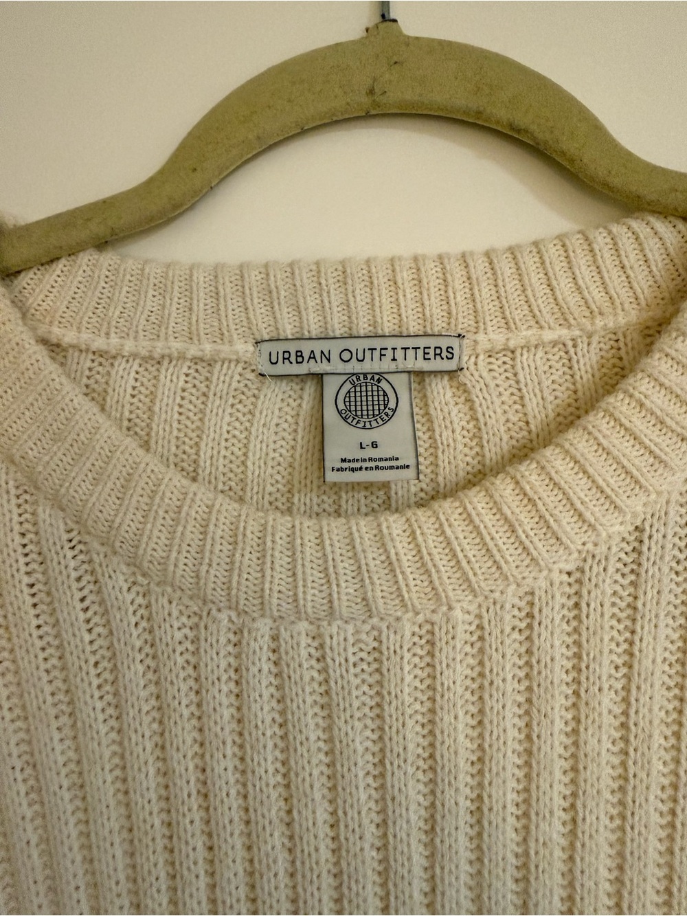 Urban Outfitters Cream Ribbed Knit Cropped Sweater | Size Large - Picture 2 of 4